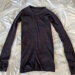 Lululemon Swiftly tech grape long sleeve top xs